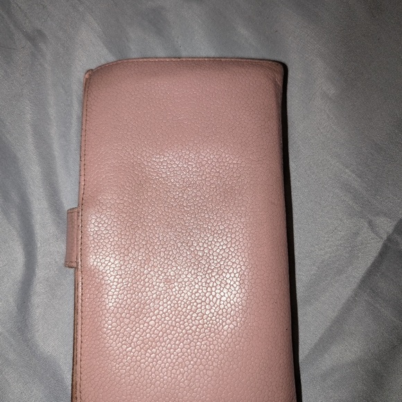 Chanel Rare Pink Caviar Bifold Wallet - Picture 5 of 6